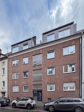 Zwischen Alltag und Rückzug – Balkonwohnung im 1. OG in Essen-Steele - Hausansicht