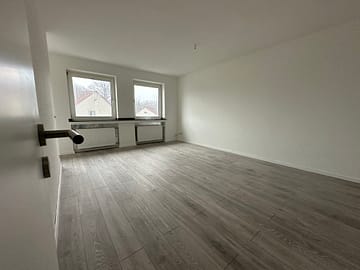 1-Raum-Appartement Wohnung // Zentral und ruhig gelegen - Wohn und Schlafzimmer2