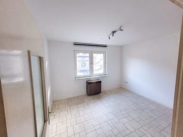 Gestalten Sie Ihr Zuhause selbst: renovierungsbedürftige EG Wohnung - Küche