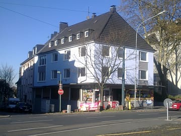 Mehrfamilienhaus mit kleinem Gewerbeanteil und starkem Renditepotenzial in Essen - 22112012280