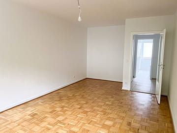 Frisch saniertes Apartment // verkehrsberuhigte Straße im Zentrum - Wohn- und Schlafzimmer2