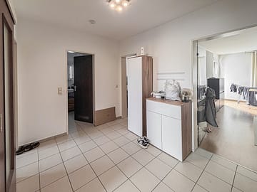 Licht, Luft und Lebensraum – charmante 3,5-Zimmer-Dachgeschosswohnung mit Balkon - Diele