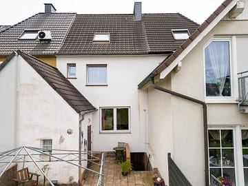 Ihre Zukunft in gestalten in Ihrem Reihenhaus zum Familienglück - Rückansicht