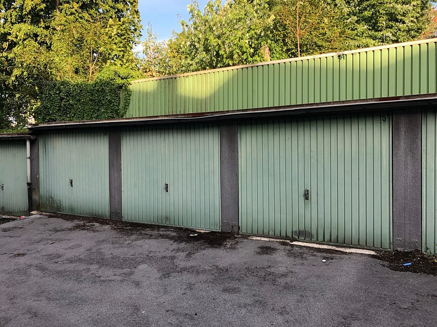 Garage im Hinterhof im Ostviertel - Hofansicht
